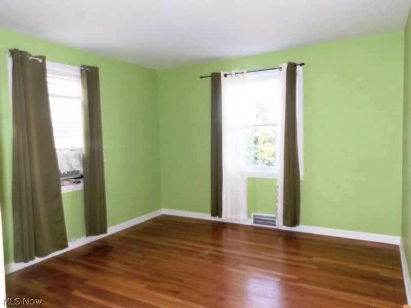 584 Eastland Road , Berea, OH 44017 Photo 14