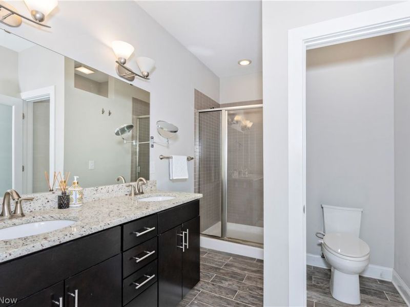 1419 Slate Court , Cleveland, OH 44118 Photo 24