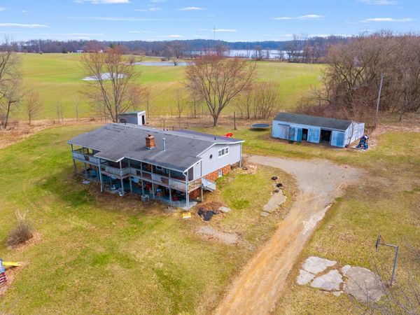 11861 Floria Road, Delton, MI 49046