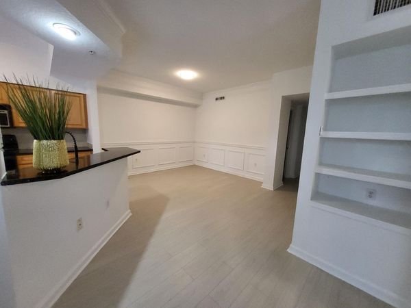 2042 Alta Meadows Lane, Unit 1701, Delray Beach, FL 33444