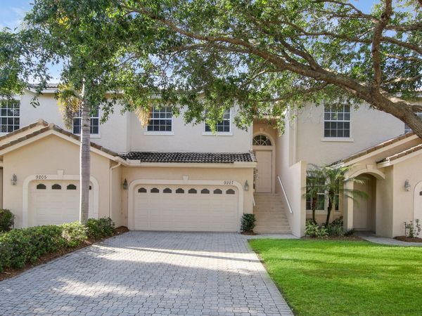 9207 Wentworth Lane, Port St. Lucie, FL 34986