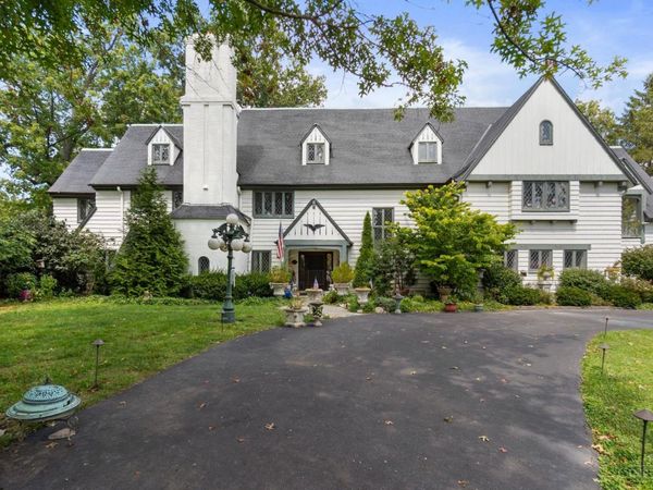 10451 Grand Oaks Lane, Montgomery, OH 45242