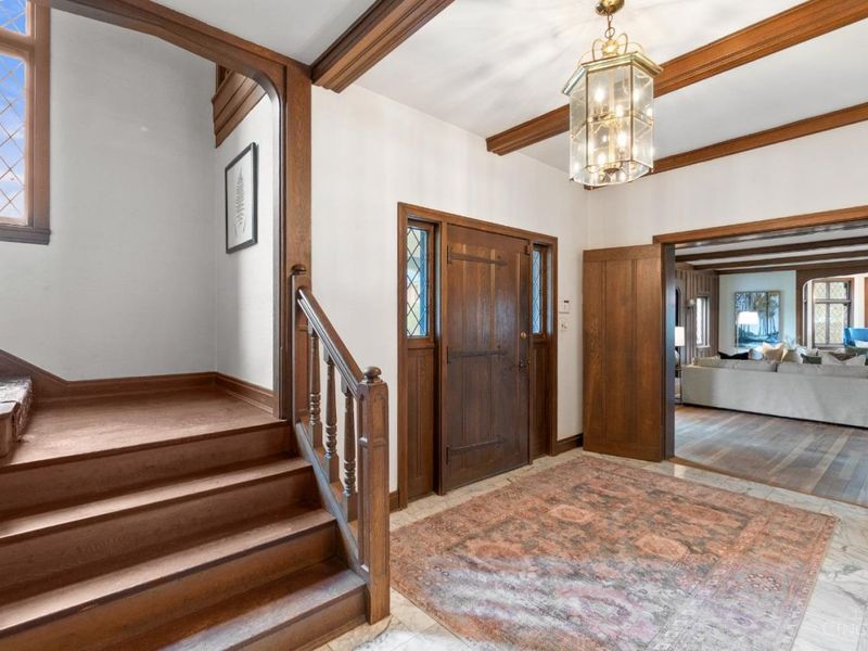 10451 Grand Oaks Lane, Montgomery, OH 45242 Photo 3