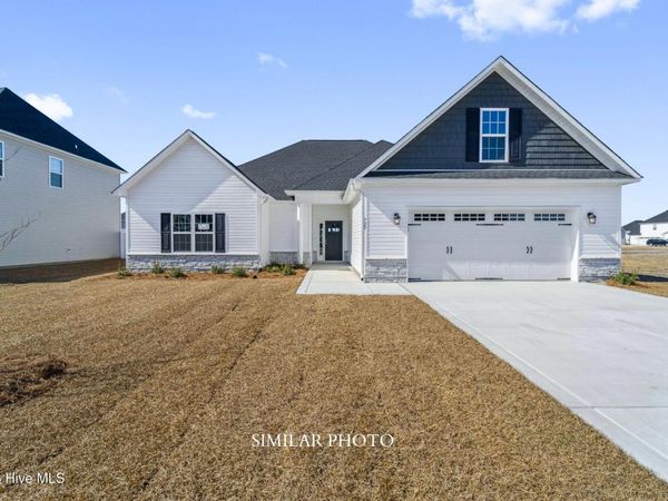 608 Barlowe Lane, Jacksonville, NC 28546