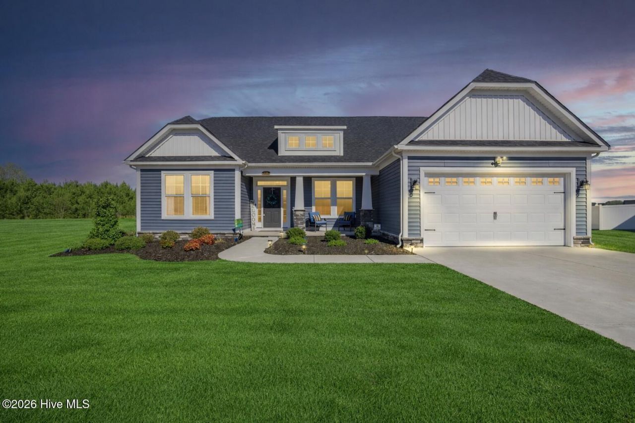 136 Gables Place, Moyock, NC 27958 Main Photo