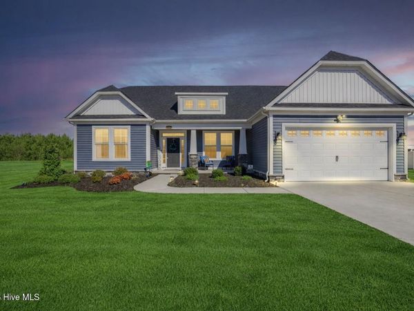 136 Gables Place, Moyock, NC 27958