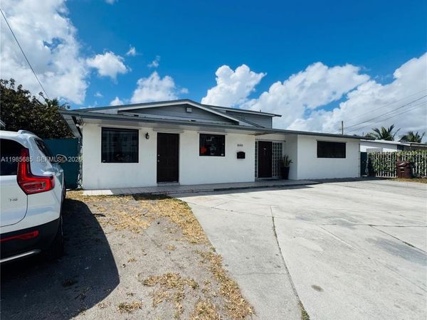 8140 W 12th Ave , Hialeah, FL 33014