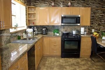 8140 W 12th Ave, Hialeah, FL 33014 Photo