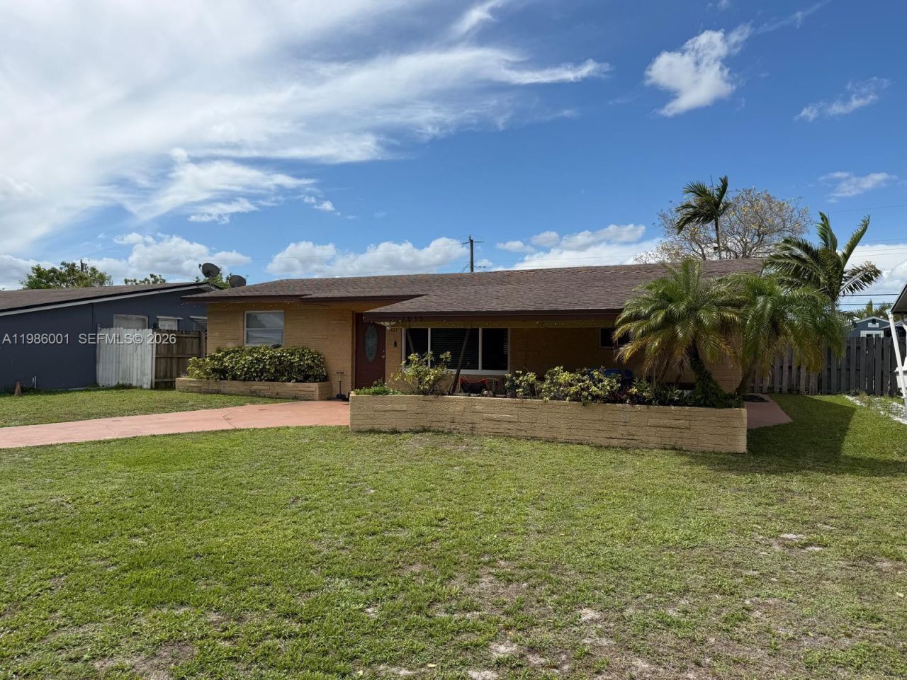 1833 SW 43rd Ave , Fort Lauderdale, FL 33317 Photo