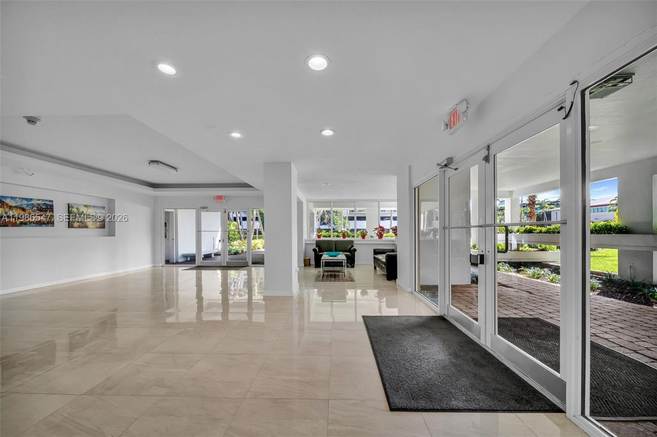 555 Crandon Blvd , Unit 53, Key Biscayne, FL 33149 Photo