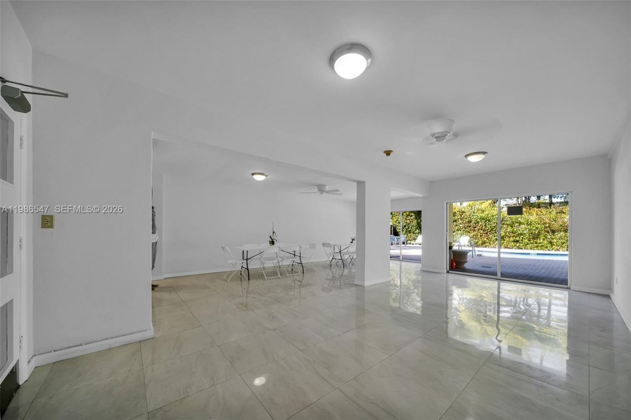 555 Crandon Blvd , Unit 53, Key Biscayne, FL 33149 Photo