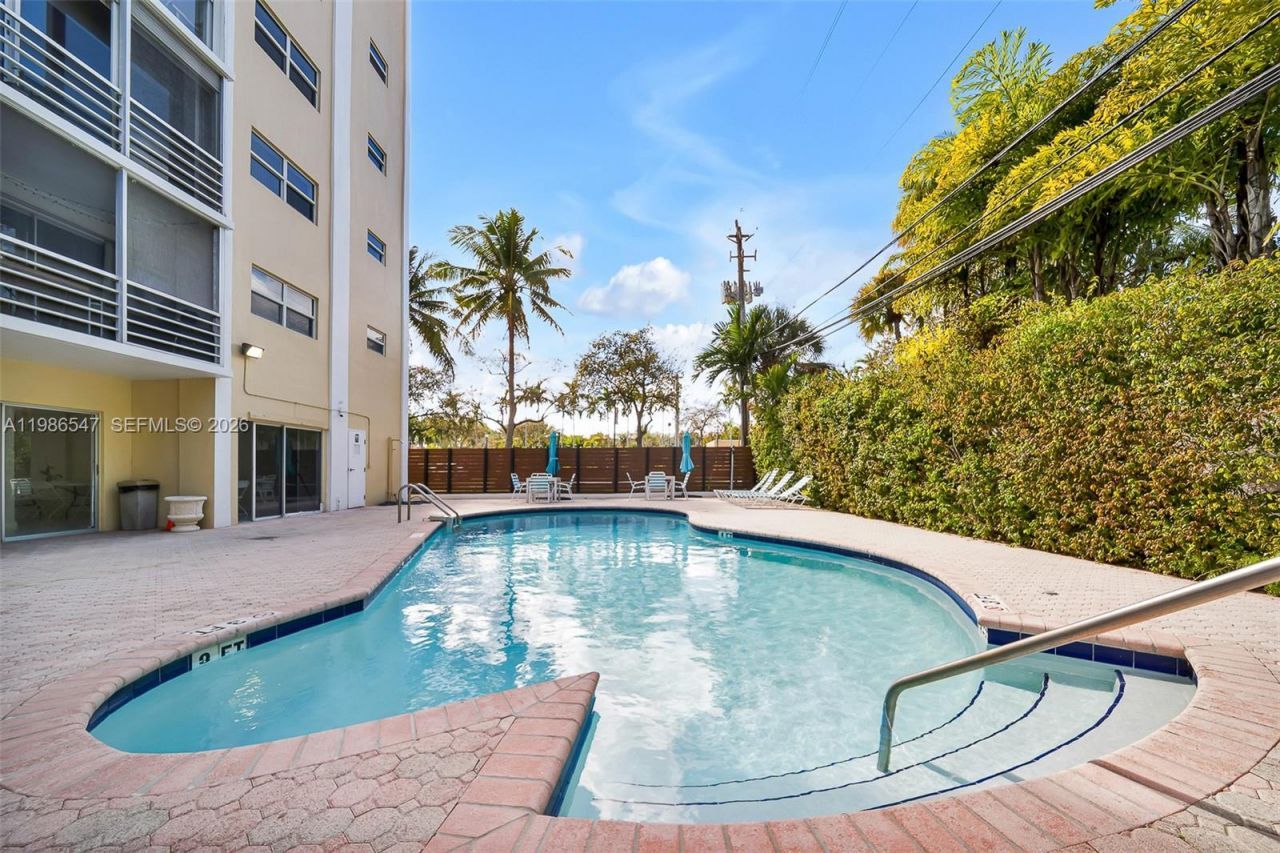 555 Crandon Blvd , Unit 53, Key Biscayne, FL 33149 Photo