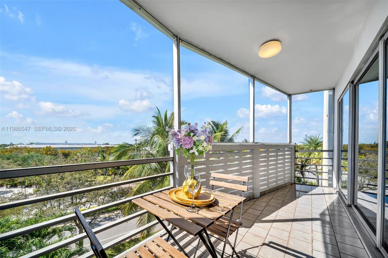 555 Crandon Blvd , Unit 53, Key Biscayne, FL 33149 Photo
