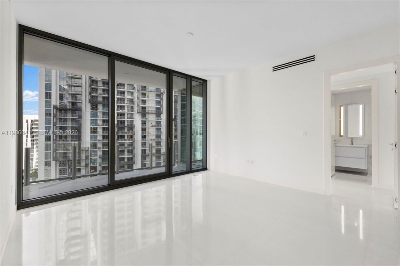 300 Biscayne Blvd Way , Unit 2409, Miami, FL 33131 Photo