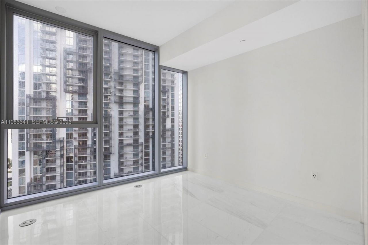 300 Biscayne Blvd Way , Unit 2409, Miami, FL 33131 Photo