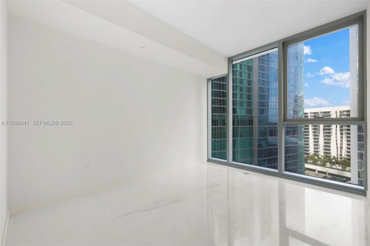 300 Biscayne Blvd Way , Unit 2409, Miami, FL 33131 Photo