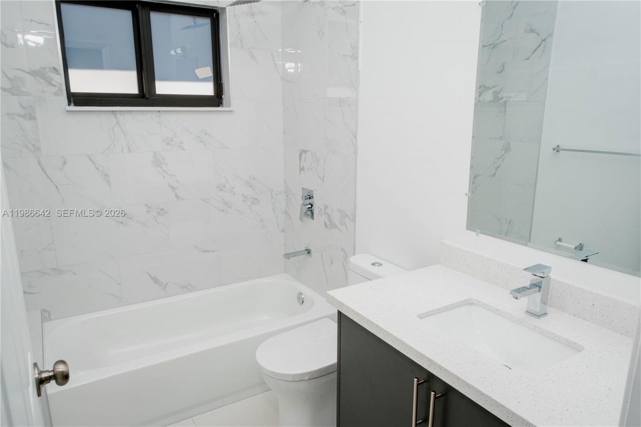 521 NW 22nd Ave, Fort Lauderdale, FL 33311 Photo