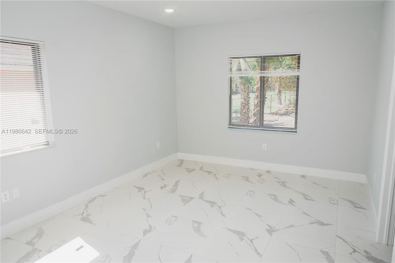 521 NW 22nd Ave, Fort Lauderdale, FL 33311 Photo