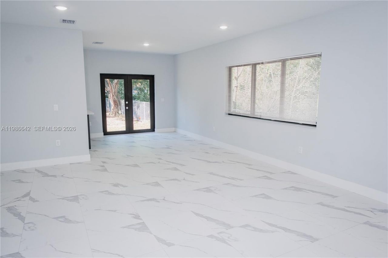 521 NW 22nd Ave, Fort Lauderdale, FL 33311 Photo