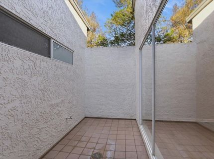 7419 Sunborough Ln, Sacramento, CA 95828 Photo