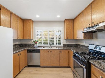 7419 Sunborough Ln, Sacramento, CA 95828 Photo