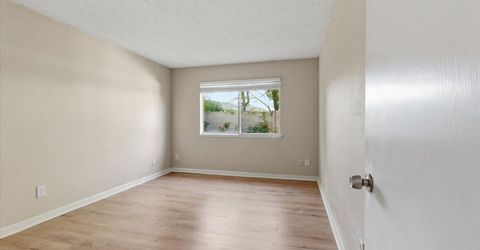 7419 Sunborough Ln, Sacramento, CA 95828 Photo