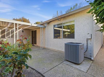 7419 Sunborough Ln, Sacramento, CA 95828 Photo