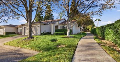 7419 Sunborough Ln, Sacramento, CA 95828 Photo
