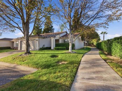 7419 Sunborough Ln, Sacramento, CA 95828 Photo