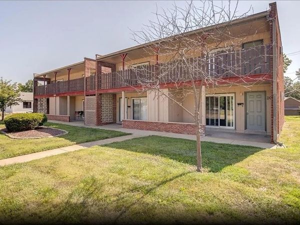 702 S LINCOLN Avenue , O'Fallon, IL 62269