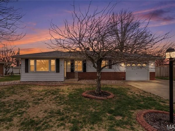 308 Charles Street , Red Bud, IL 62278