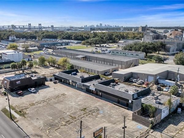 7118 DOWNMAN Street, New Orleans, LA 70126