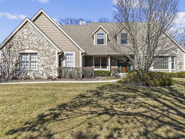 293 Westfield WAY, Pewaukee, WI 53072