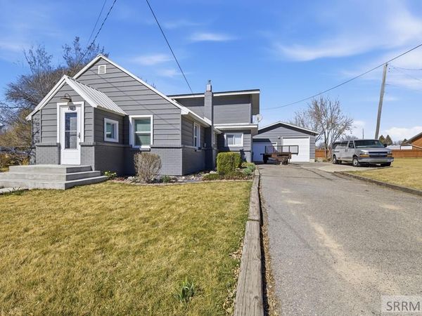 338 W 1st N, REXBURG, ID 83440