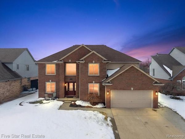 50813 Nagy Court, Macomb Twp, MI 48044