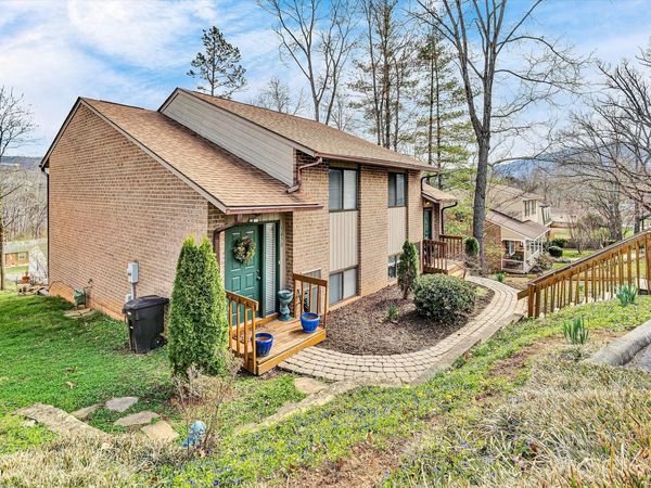 3430 Morning Dove RD , Roanoke, VA 24018