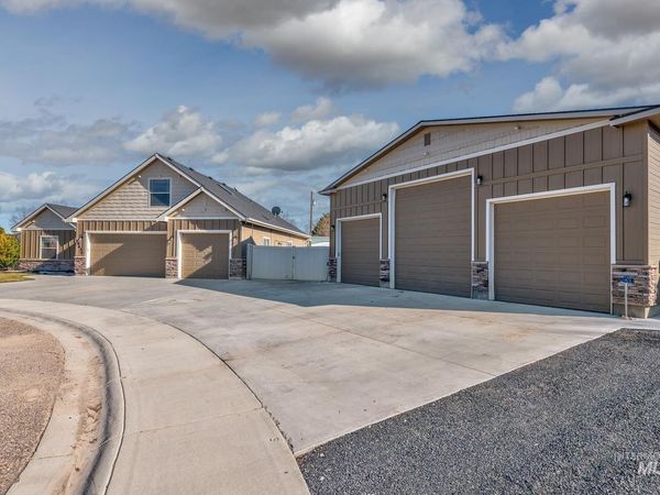 2630 Dogwood Ave., Fruitland, ID 83619