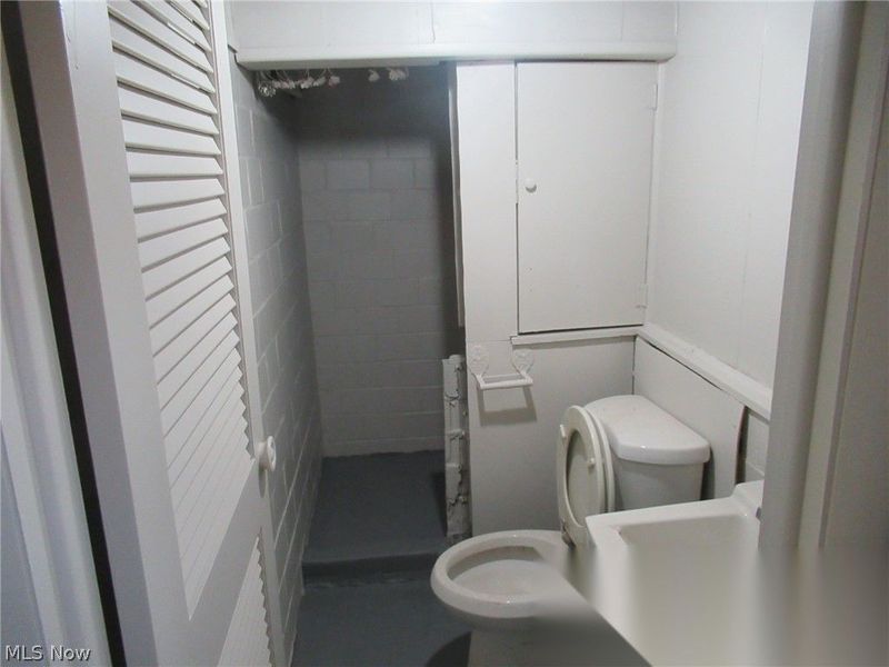 2015 Baxterly Avenue, Lakewood, OH 44107 Photo 18