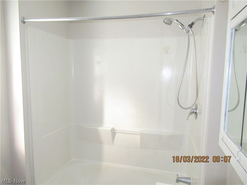 2015 Baxterly Avenue, Lakewood, OH 44107 Photo 31