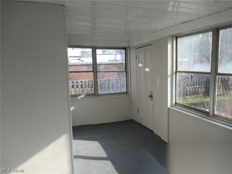 2015 Baxterly Avenue, Lakewood, OH 44107 Photo 8