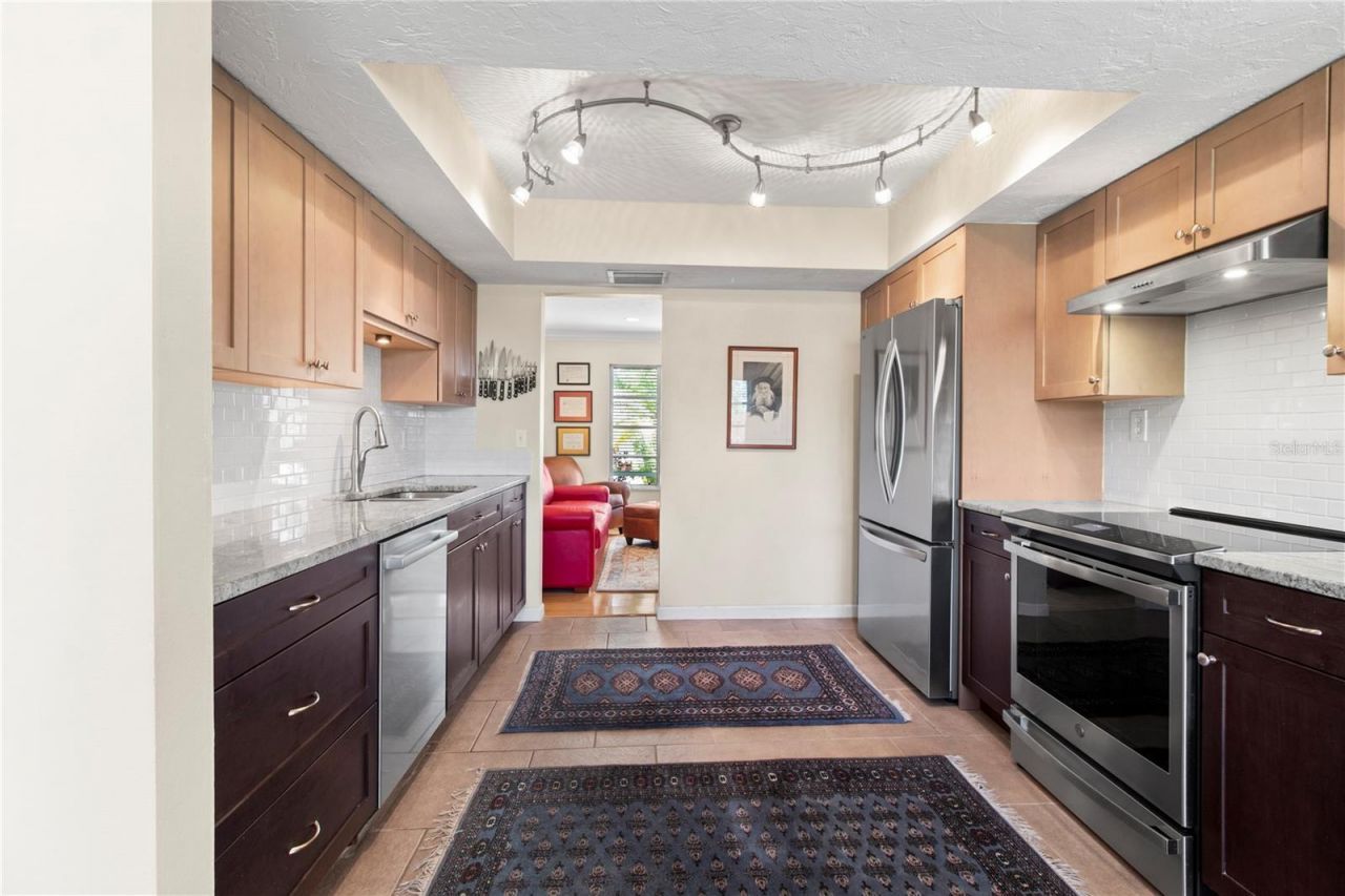 7926 Cypress Lake Drive, Sarasota, FL 34243 Photo