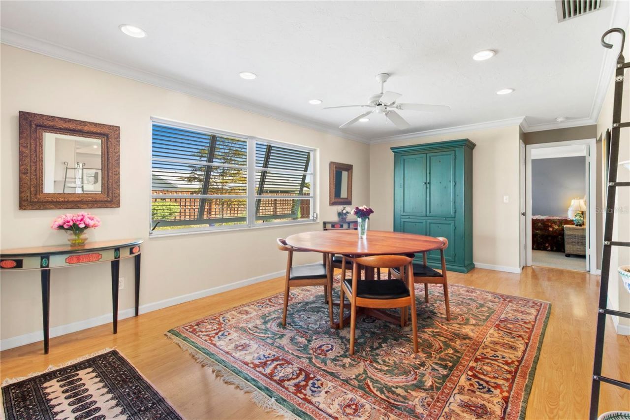 7926 Cypress Lake Drive, Sarasota, FL 34243 Photo