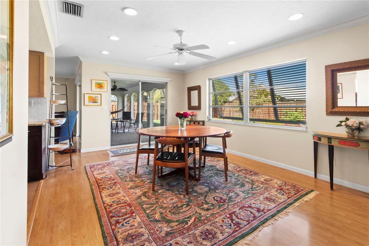 7926 Cypress Lake Drive, Sarasota, FL 34243 Photo