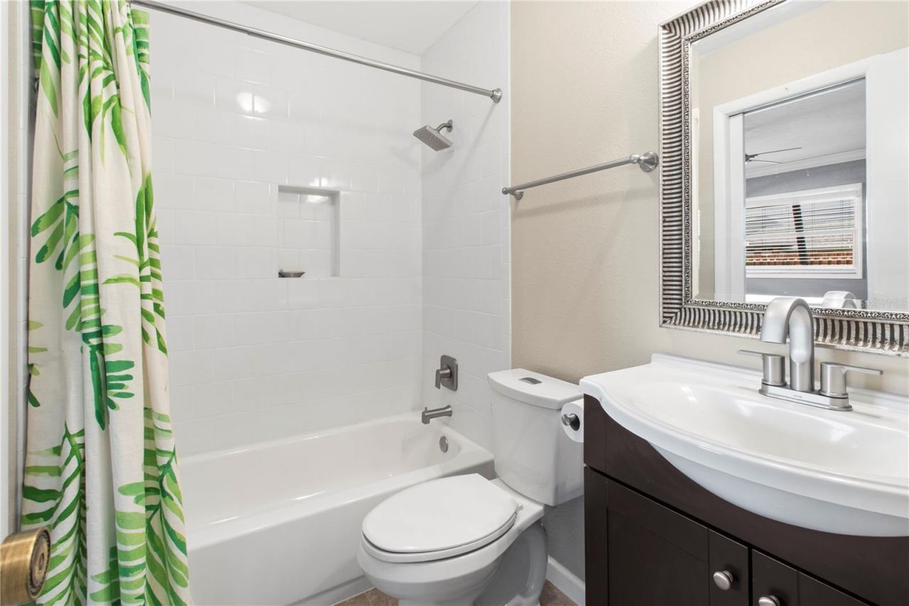 7926 Cypress Lake Drive, Sarasota, FL 34243 Photo