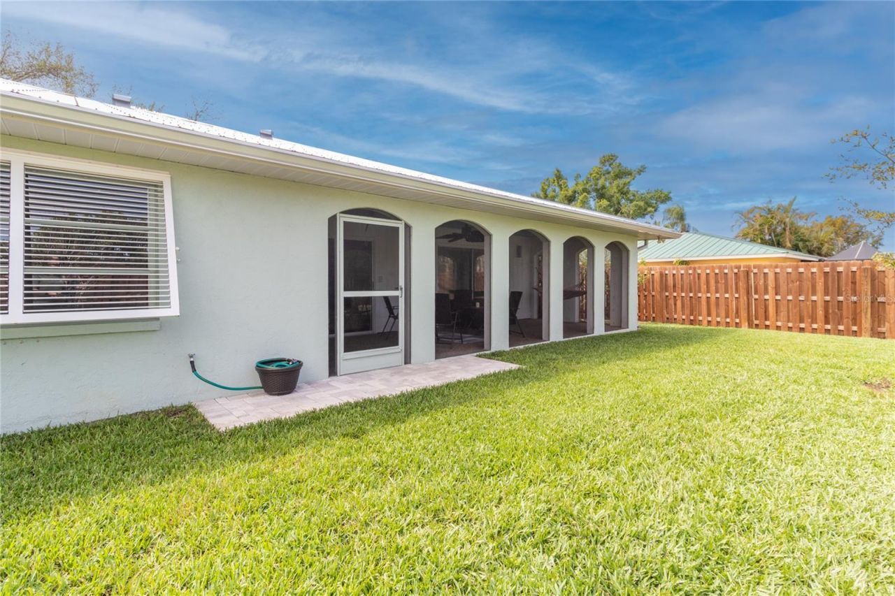 7926 Cypress Lake Drive, Sarasota, FL 34243 Photo