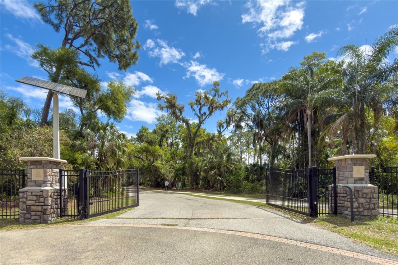 7926 Cypress Lake Drive, Sarasota, FL 34243 Photo