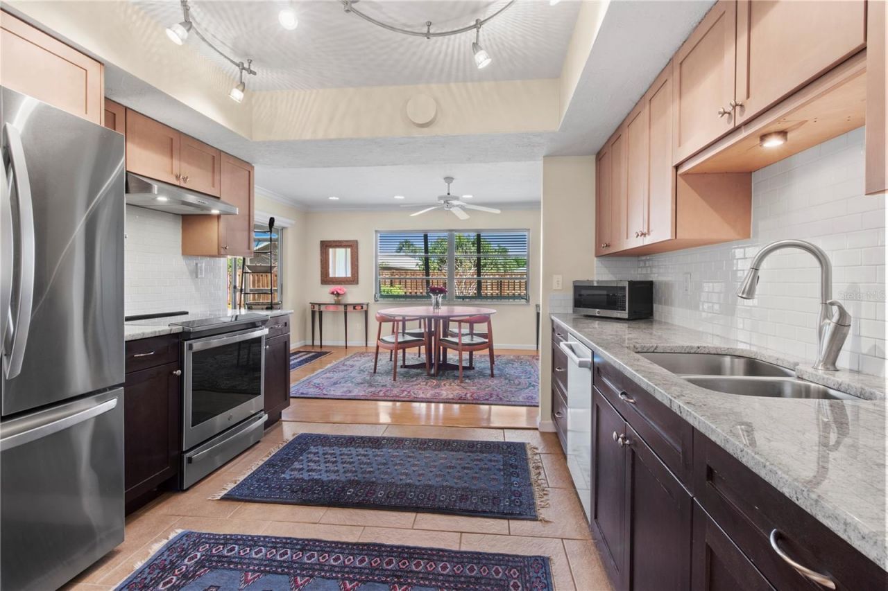 7926 Cypress Lake Drive, Sarasota, FL 34243 Photo