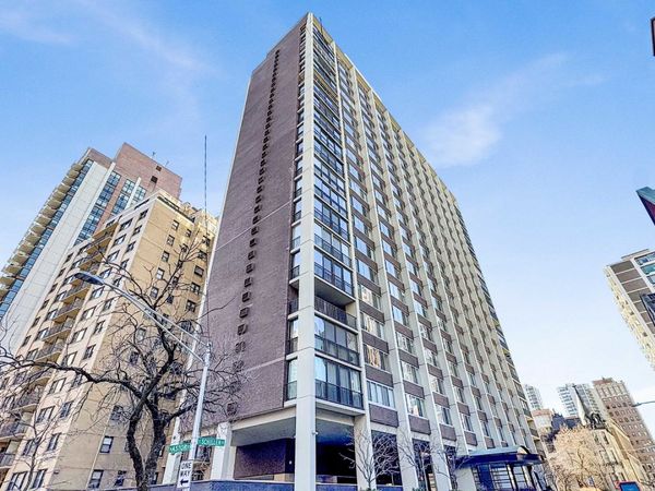 1 E Schiller Street , Unit 12A, Chicago, IL 60610
