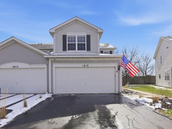 1819 S Wentworth Circle , Romeoville, IL 60446