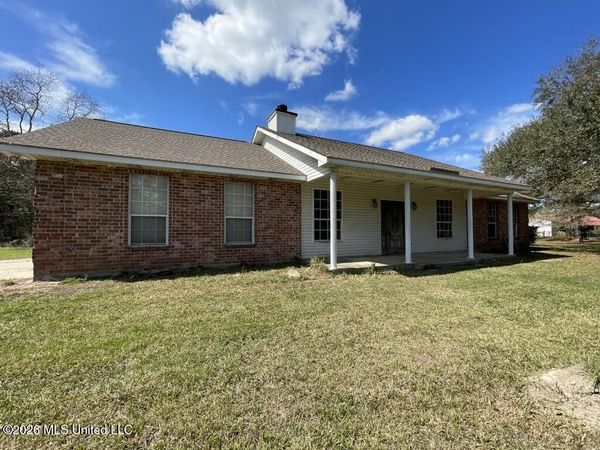 97 Rayburn Road, Carriere, MS 39426